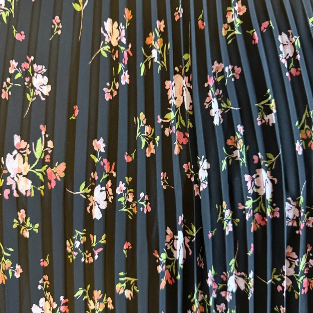 Vince Camuto Skirt Size Medium Midi Accordion Lined Floral Office - Picture 4 of 6